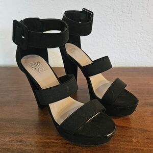 Speed Limit 98 Women's Black Strap Heels Size 6 1/2